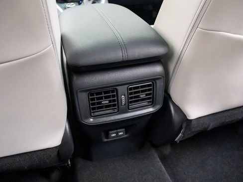 Used 2022 Toyota RAV4 XLE Premium AWD/4WD image 18