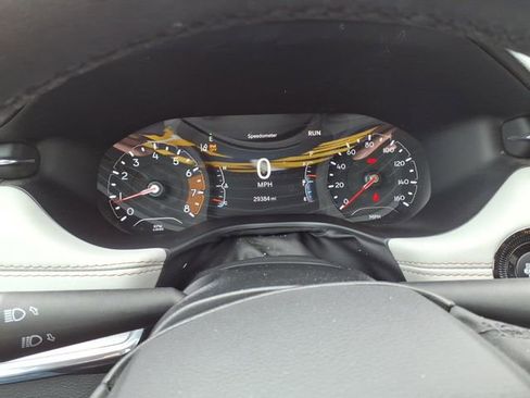 Used 2023 Jeep Compass Limited image 10