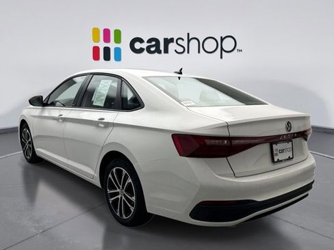 Used 2025 Volkswagen Jetta Sport FWD image 3