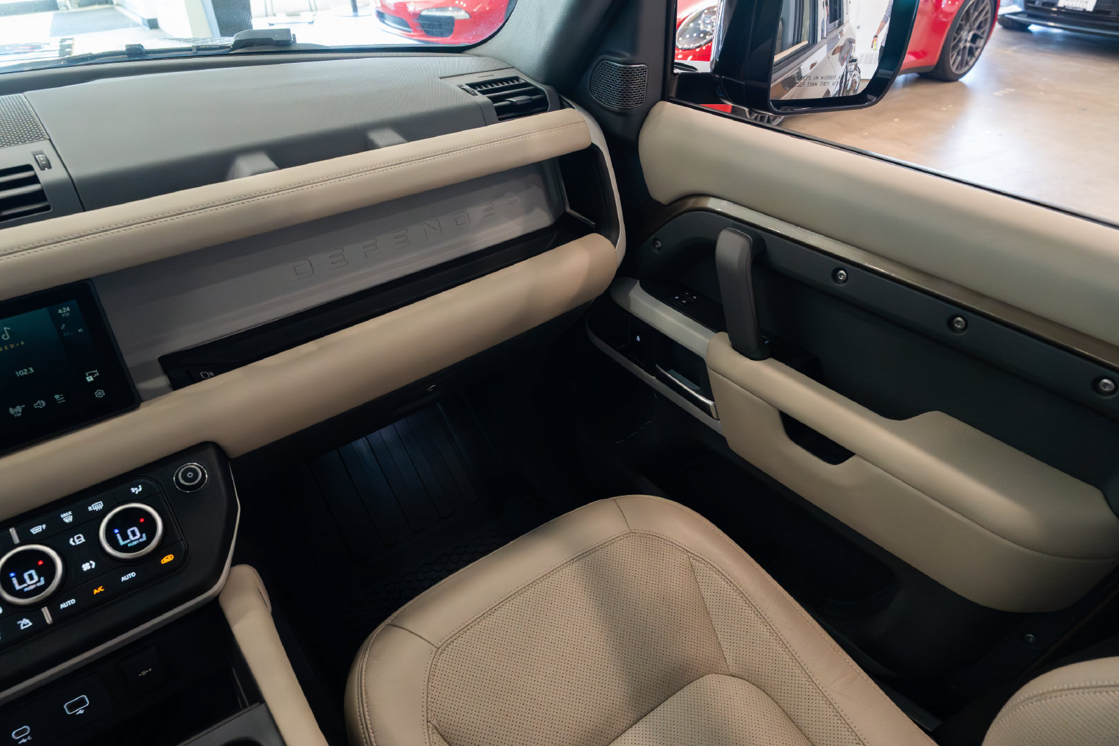 Used 2024 Land Rover Defender 110 S AWD/4WD image 11