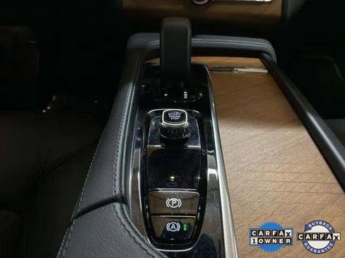 Used 2025 Volvo XC90 B6 Plus image 59