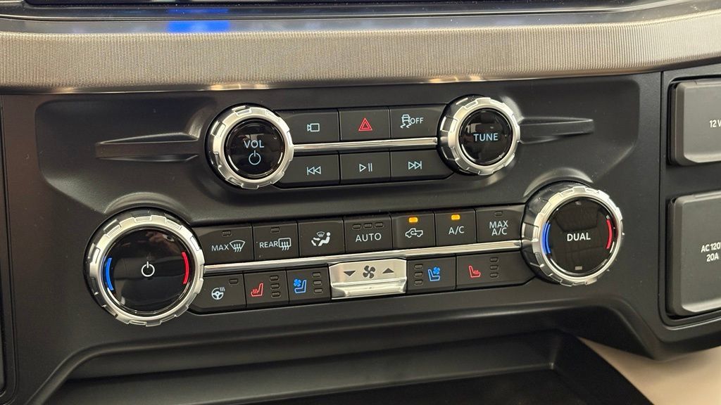 New 2026 Ford F450 Platinum w/ Platinum Plus Package AWD/4WD image 48