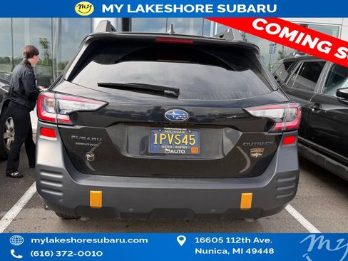 Used 2025 Subaru Outback Wilderness AWD/4WD image 7