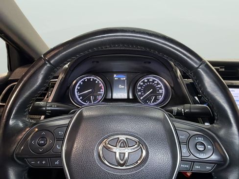Used 2019 Toyota Camry SE FWD image 29