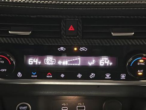 Used 2021 Nissan Rogue SL FWD image 18