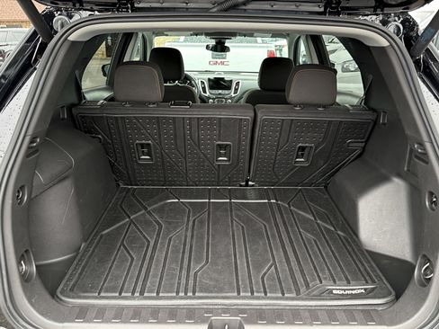 Used 2024 Chevrolet Equinox LT FWD image 10