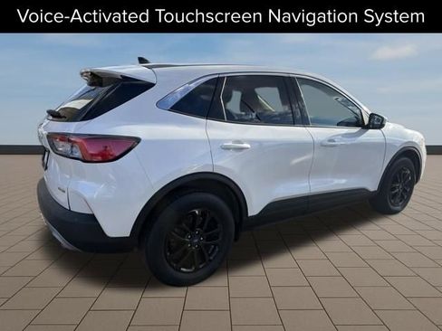 Used 2020 Ford Escape SE image 7