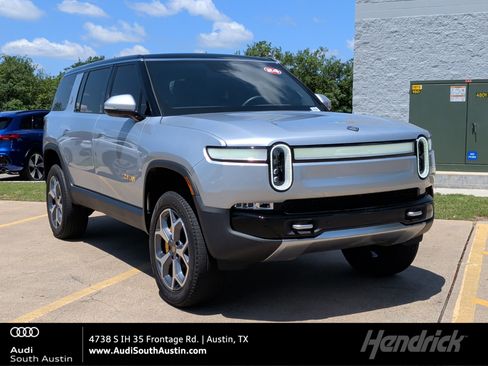 Used 2024 Rivian R1S Adventure AWD/4WD image 1