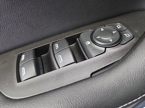 Used 2024 Chevrolet Blazer LT w/ Sound & Technology Package AWD/4WD image 36