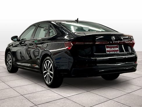 New 2026 Volkswagen Jetta SE FWD image 3