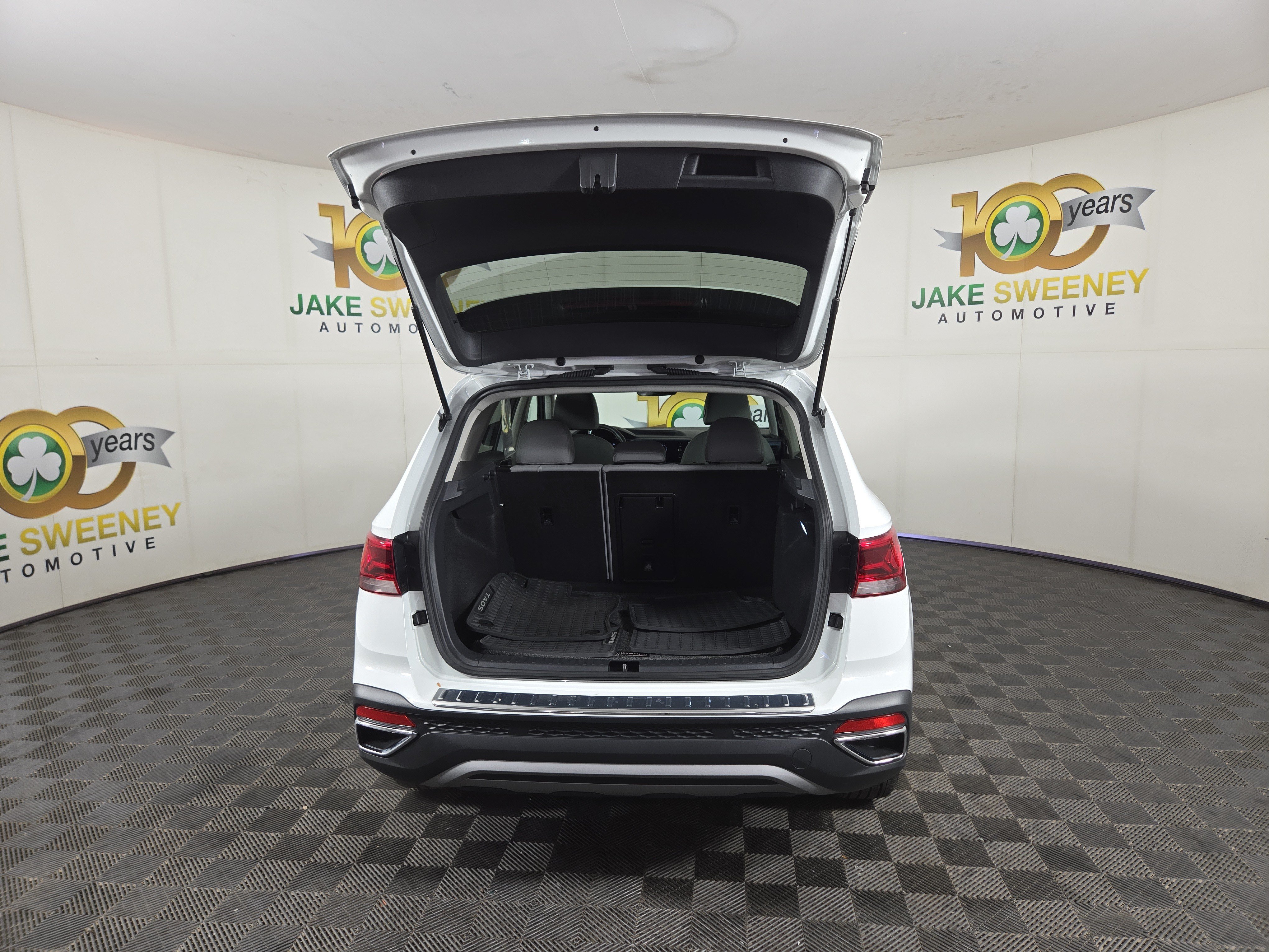 Used 2024 Volkswagen Taos SE AWD/4WD image 31