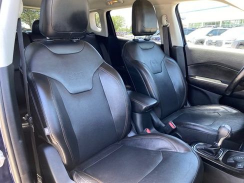 Used 2019 Jeep Compass Limited AWD/4WD image 9