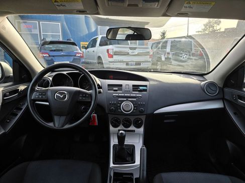 Used 2010 MAZDA MAZDA3 i Touring image 12