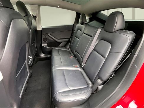 Used 2022 Tesla Model Y Performance image 22