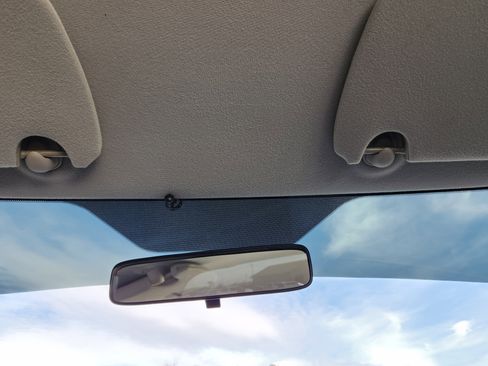 Used 2005 Dodge Ram 1500 Truck ST image 13