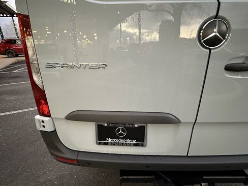 New 2025 Mercedes-Benz Sprinter 2500 image 10