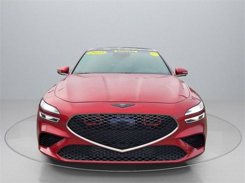 Used 2022 Genesis G70 3.3T image 2
