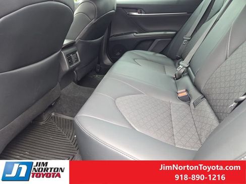 Used 2019 Toyota Camry XSE FWD image 32