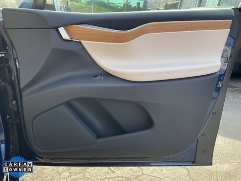 Used 2018 Tesla Model X 75D image 83