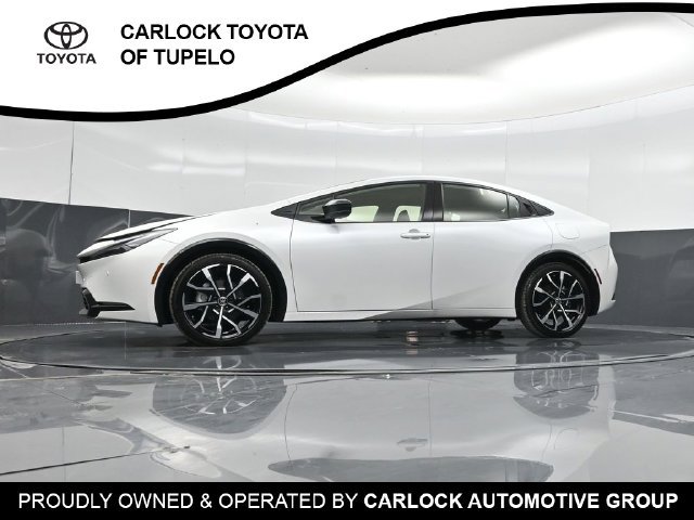 Used 2026 Toyota Prius Plug-In Hybrid FWD image 66