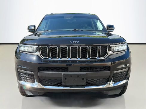 Used 2023 Jeep Grand Cherokee L Limited AWD/4WD image 3