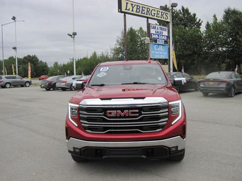 Used 2023 GMC Sierra 1500 SLT w/ SLT Premium Package image 2
