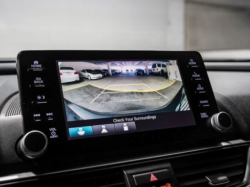 Used 2018 Honda Accord Sport image 25