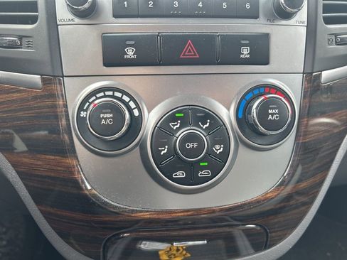 Used 2012 Hyundai Santa Fe GLS AWD/4WD image 6