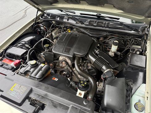 Used 2004 Mercury Grand Marquis LS RWD image 13