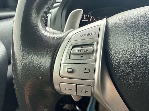 Used 2017 Nissan Altima 3.5 SR w/ Interior Lighting Package image 25