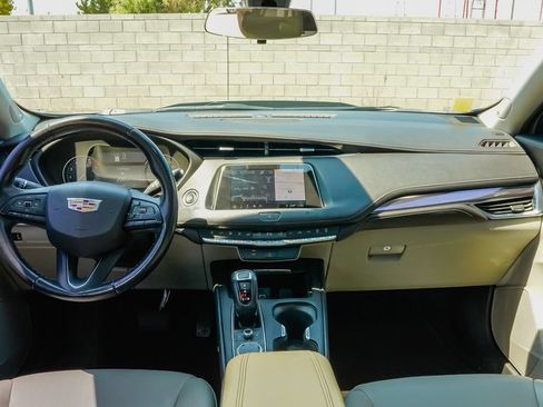 Used 2019 Cadillac XT4 Luxury FWD image 11