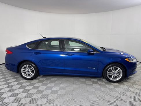 Used 2018 Ford Fusion S image 4