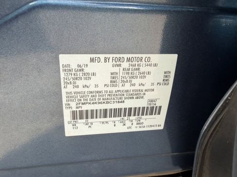 Used 2019 Ford Edge Titanium w/ Equipment Group 301A AWD/4WD image 21