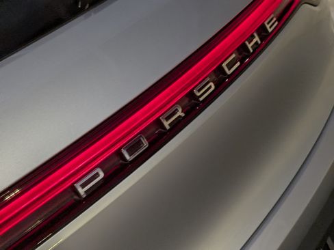 Certified 2026 Porsche Macan AWD/4WD image 17