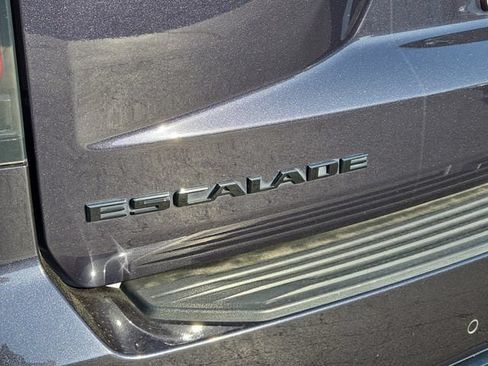 Used 2022 Cadillac Escalade Sport w/ Touring Package AWD/4WD image 52