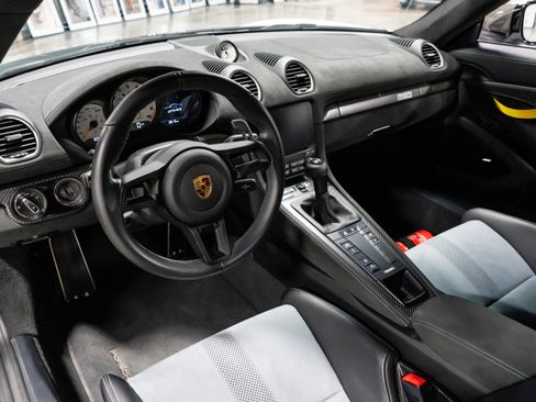 Used 2023 Porsche 718 Cayman GT4 RS image 5