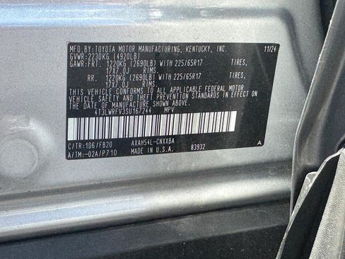 Used 2025 Toyota RAV4 LE AWD/4WD image 23