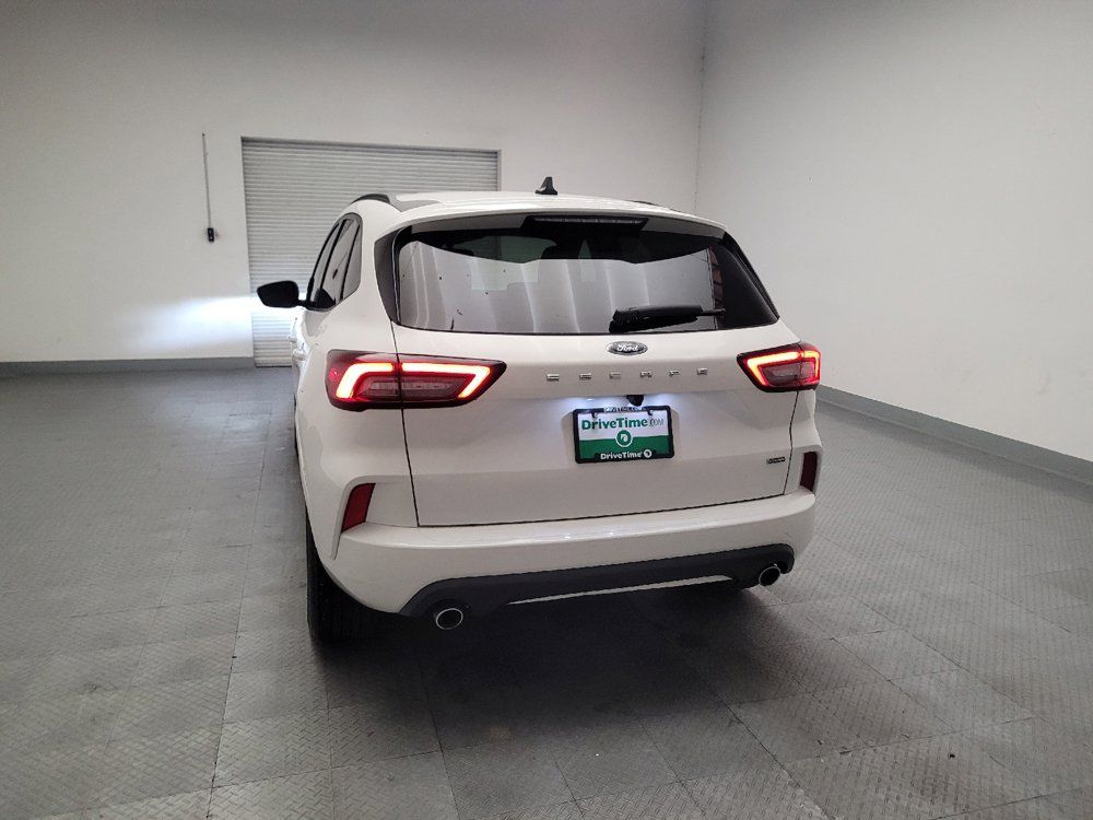 Used 2023 Ford Escape ST-Line w/ Equipment Group 301A FWD image 6