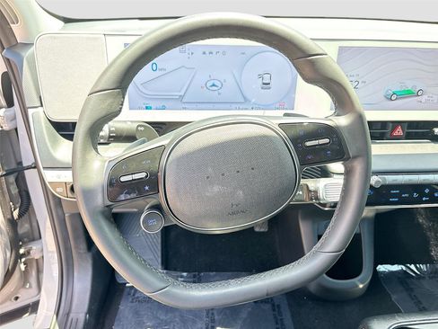 Used 2024 Hyundai Ioniq 5 SE RWD image 11