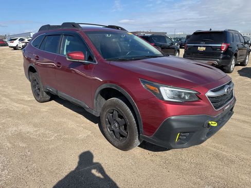Used 2020 Subaru Outback Premium image 4