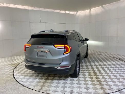 Used 2023 GMC Terrain SLT image 17