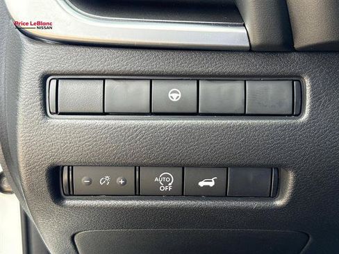 Used 2026 Nissan Rogue SV w/ Cold Weather Package FWD image 19