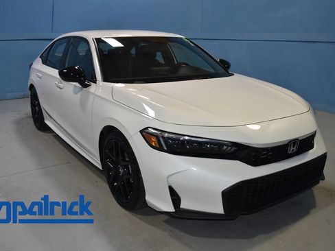 Used 2025 Honda Civic Sport image 1