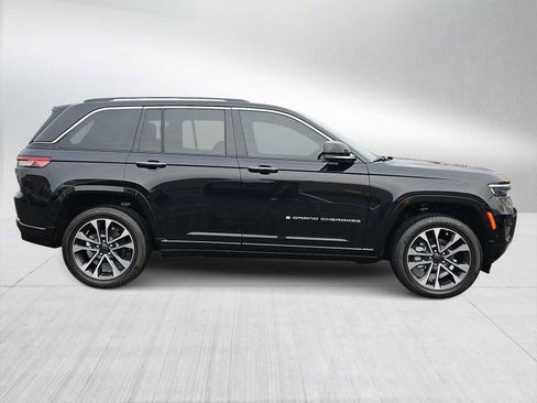 Used 2023 Jeep Grand Cherokee Overland image 9