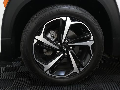 Used 2021 Chevrolet TrailBlazer RS w/ Sun and Liftgate Package FWD image 40