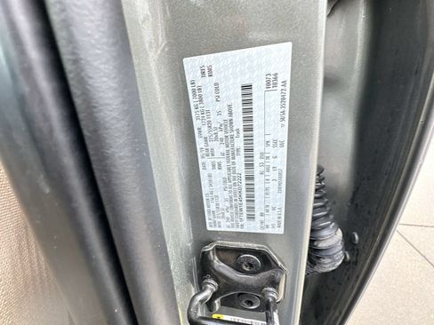 Used 2019 Ford F150 Lariat w/ Equipment Group 502A Luxury AWD/4WD image 33