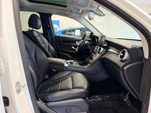 Used 2016 Mercedes-Benz GLC 300 image 27