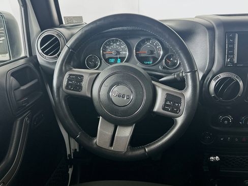 Used 2016 Jeep Wrangler Unlimited Sport image 16