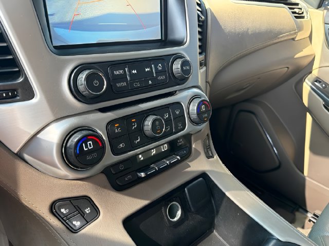 Used 2016 GMC Yukon SLT w/ Open Road Package AWD/4WD image 28