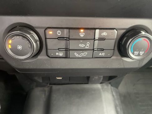 Used 2020 Ford F150 XL image 27